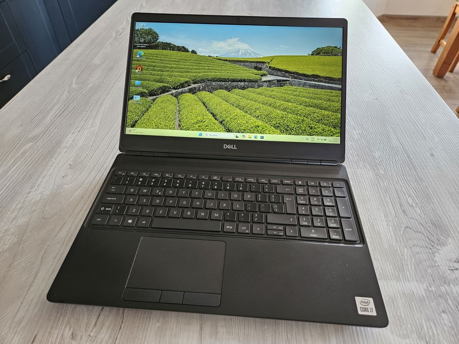 Laptop Dell Precision 7550 /i7-10850H/Quadro T2000/32GB/512GB SSD M.2