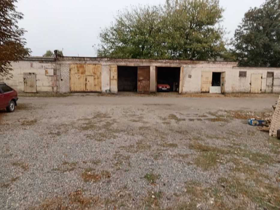 Продам базу з офісом