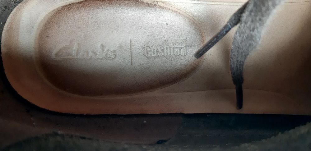 Buty skórzane firmowe.