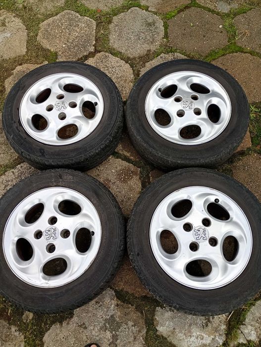 Opony letnie Uniroyal z felgami aluminiowymi 175/65/ R 14 + śruby