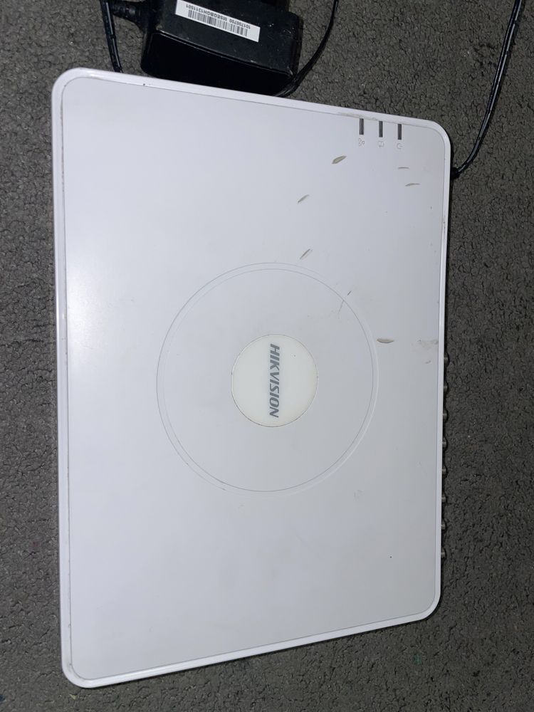 Rejestrator hikvision 16-kanałowy