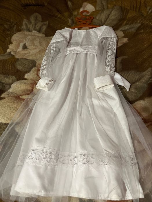 Плаття до першого Причастя