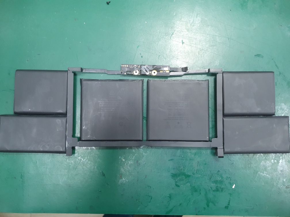 Bateria ORIGINAL Macbook Pro 15" 18/19 modelos A1990/A1953