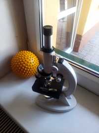 Mikroskop mikrobiologiczny