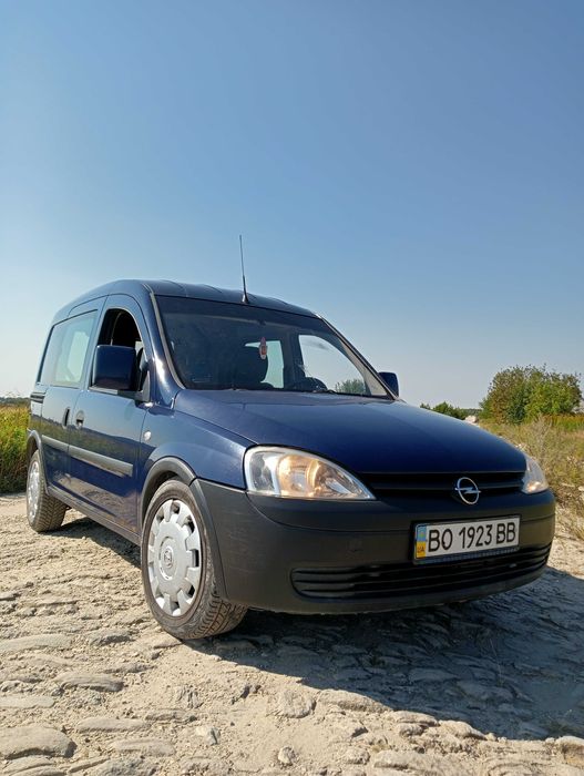 Авто Opel Combo 1,7