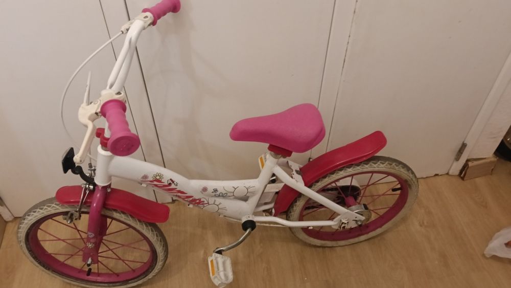 Bicicleta menina
