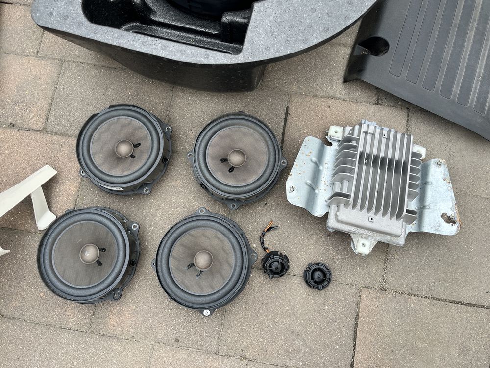 Alfa Romeo Mito zestaw Bose Subwoofer Wzmacniacz Głośniki