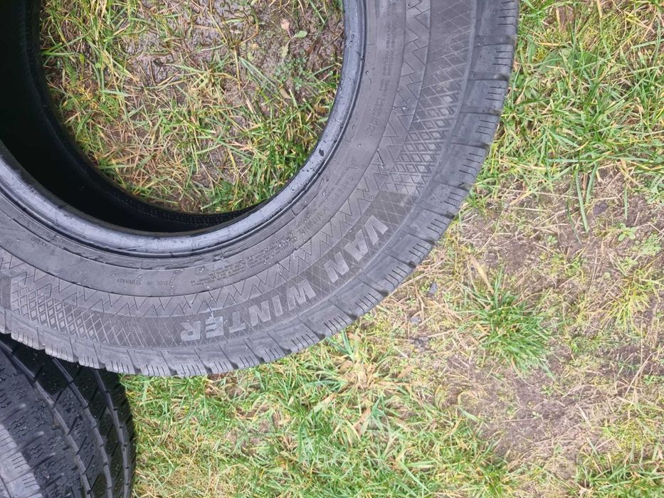 Opony zimowe Paxaro 225/70-R15 C DOT 2621 2szt. wzmacniane Jumper