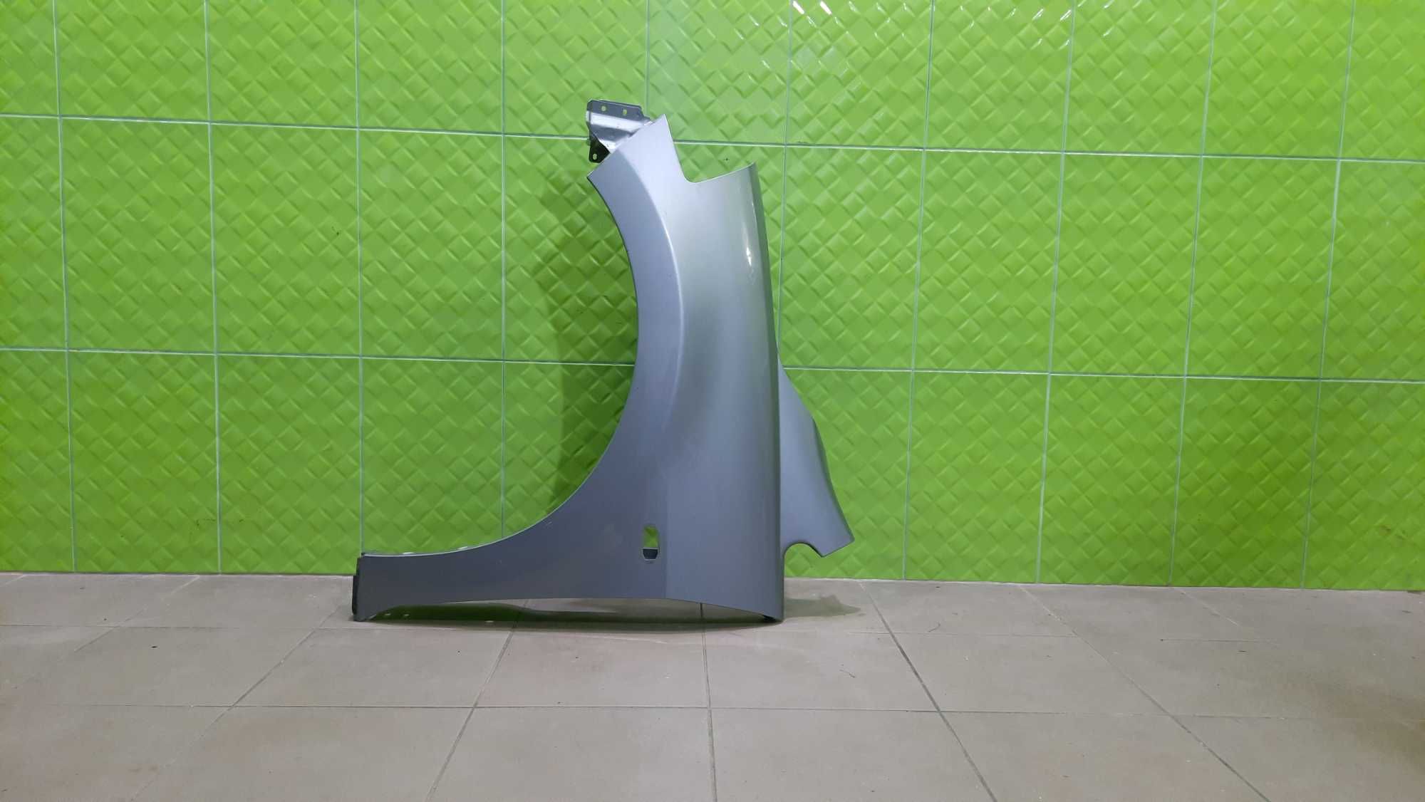 Крило Nissan Tiida 2004-2012 Note 2005-2013 Nissan Leaf 2010-2017