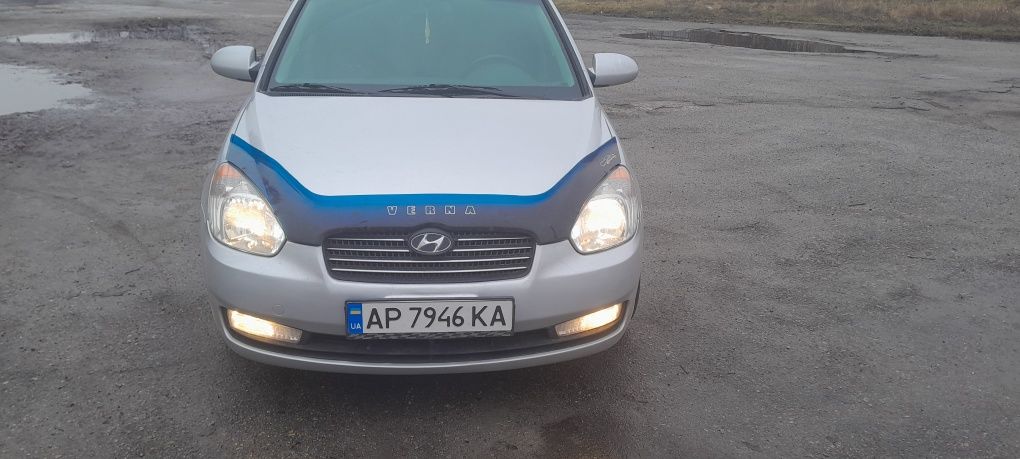 Hyundai accent 2008