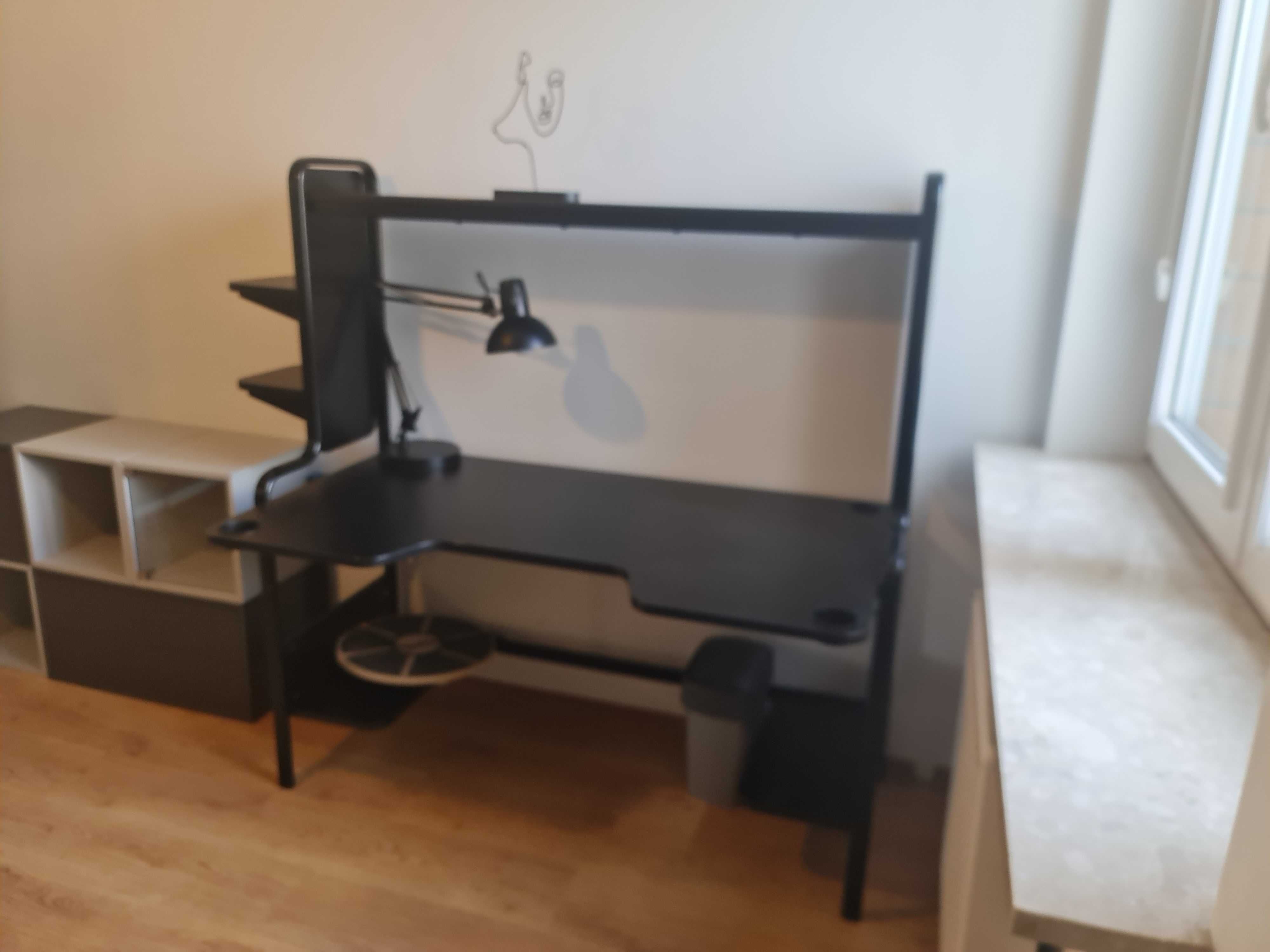 Biurko gamingowe, czarny, 140/185x74x146 cm IKEA FREDDE