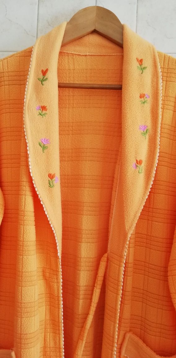 Robe, sra., cor laranja, usado