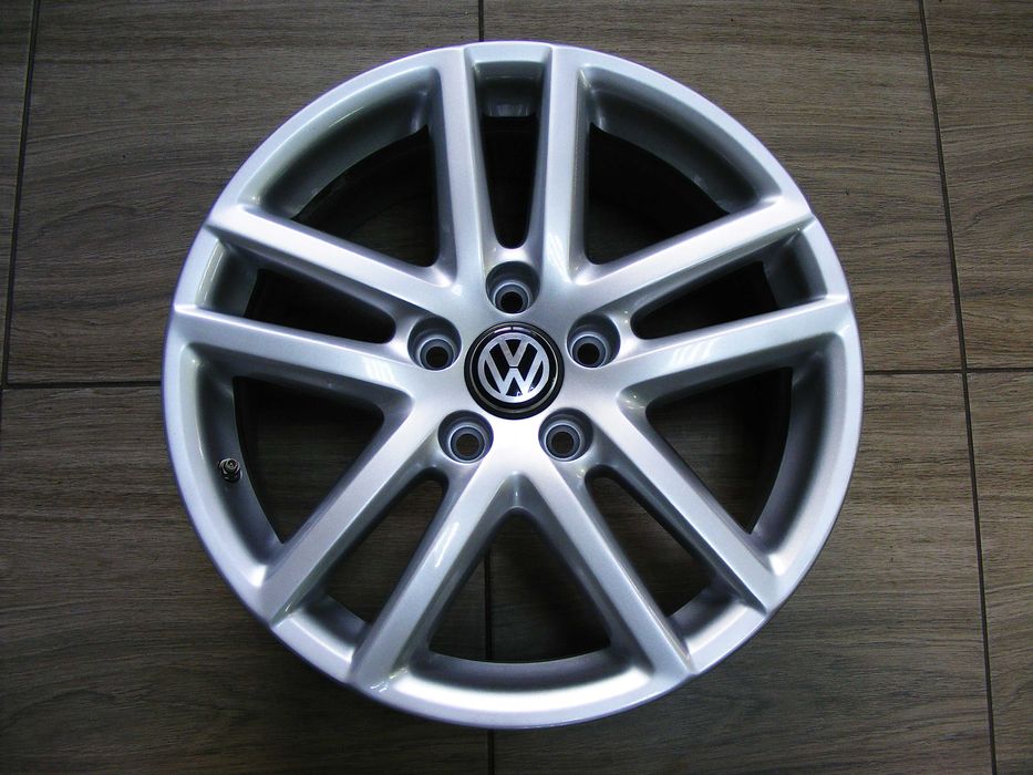 Диски R17 VW Passat Golf Touran Skoda A5 A7 Superb Seat Altea 5/112