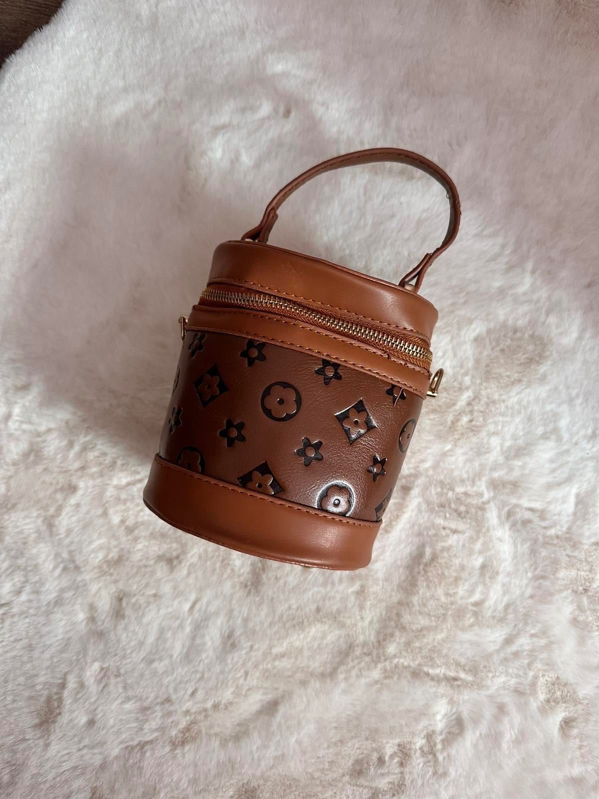 Torebka kuferek louis vuitton