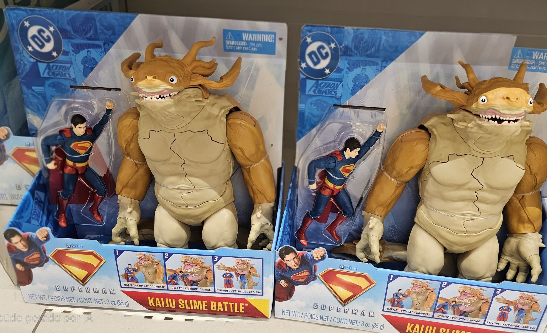 Figuras Superman e Kaiju Slime Battle