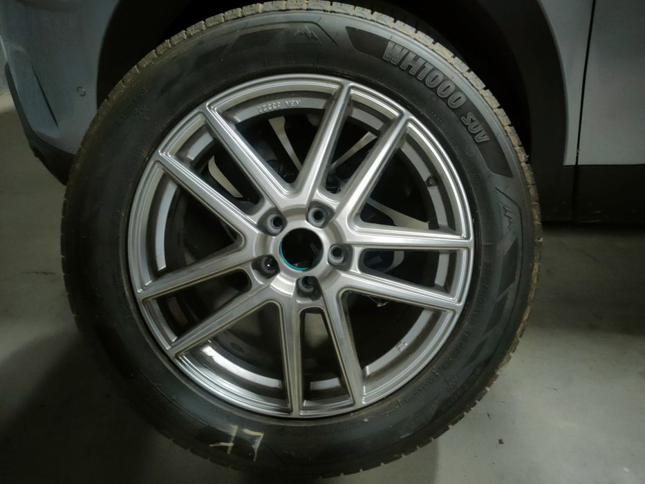 Kąplet felgi z zimowymi oponami  18"Citroen C5 aircros