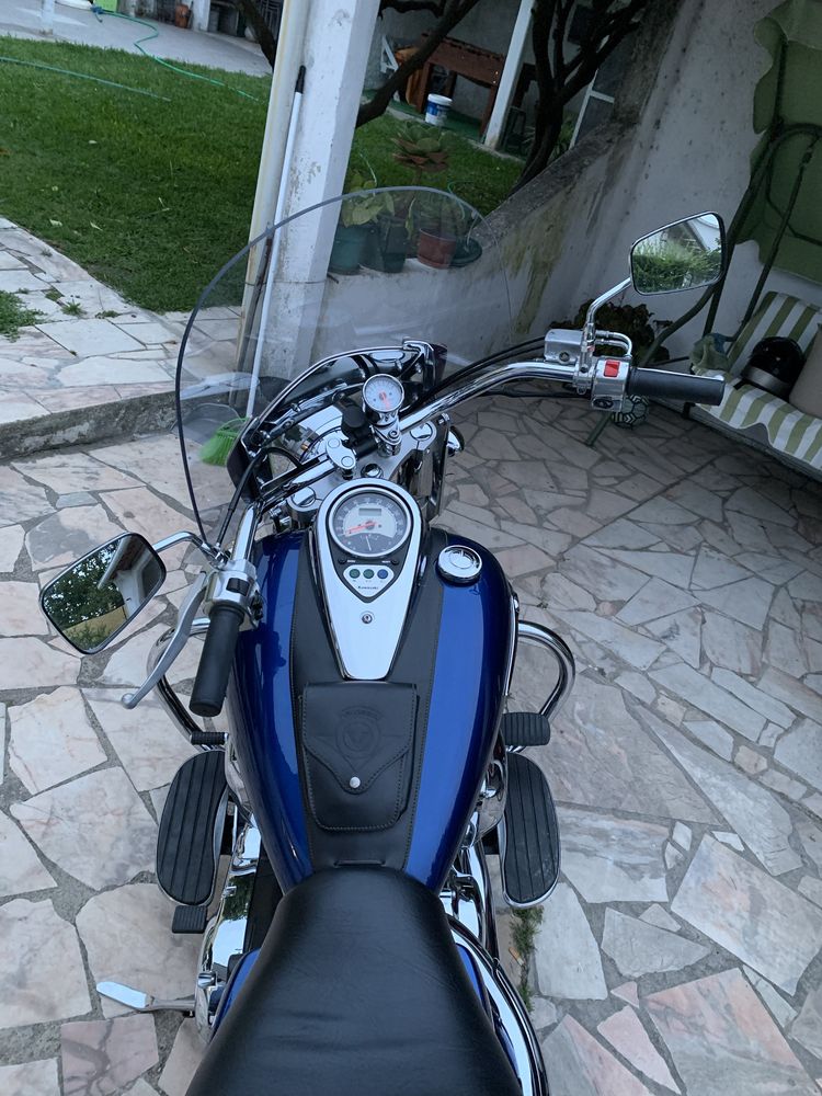 Kawasaki vulcan 900 classic