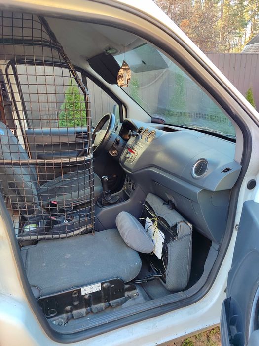 Продаю Ford Conect