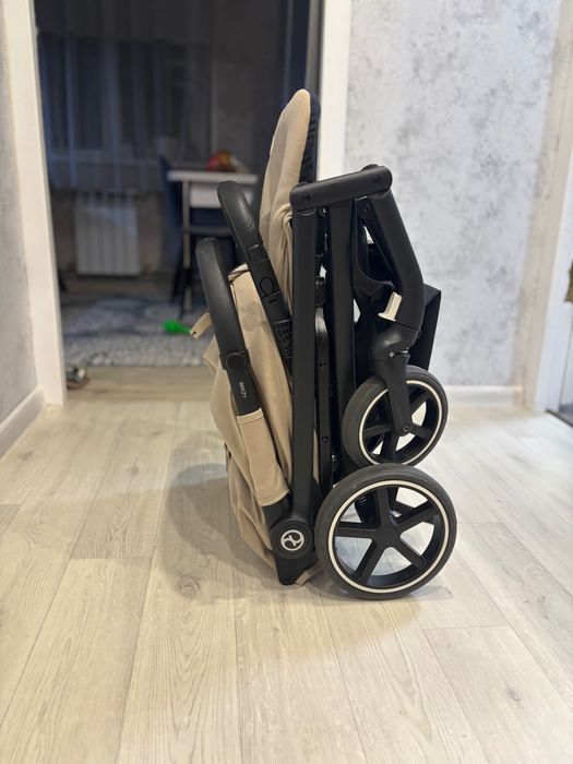 Прогулянкова коляска Cybex BEEZY