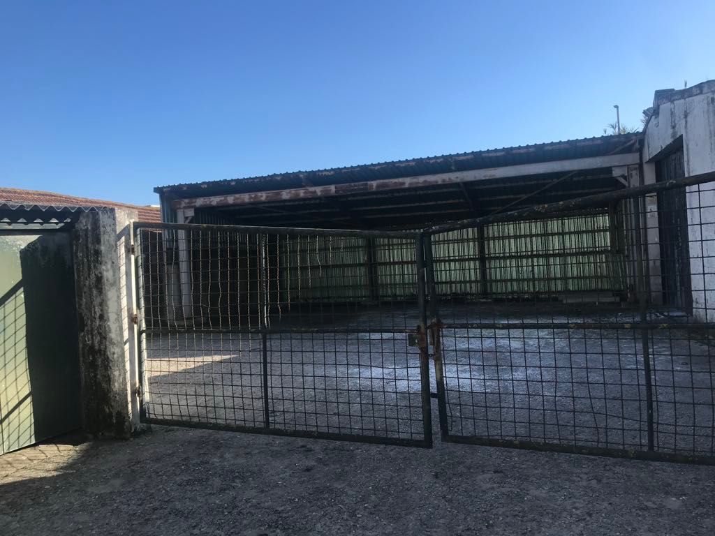 Arrenda-se Armazem 450m2