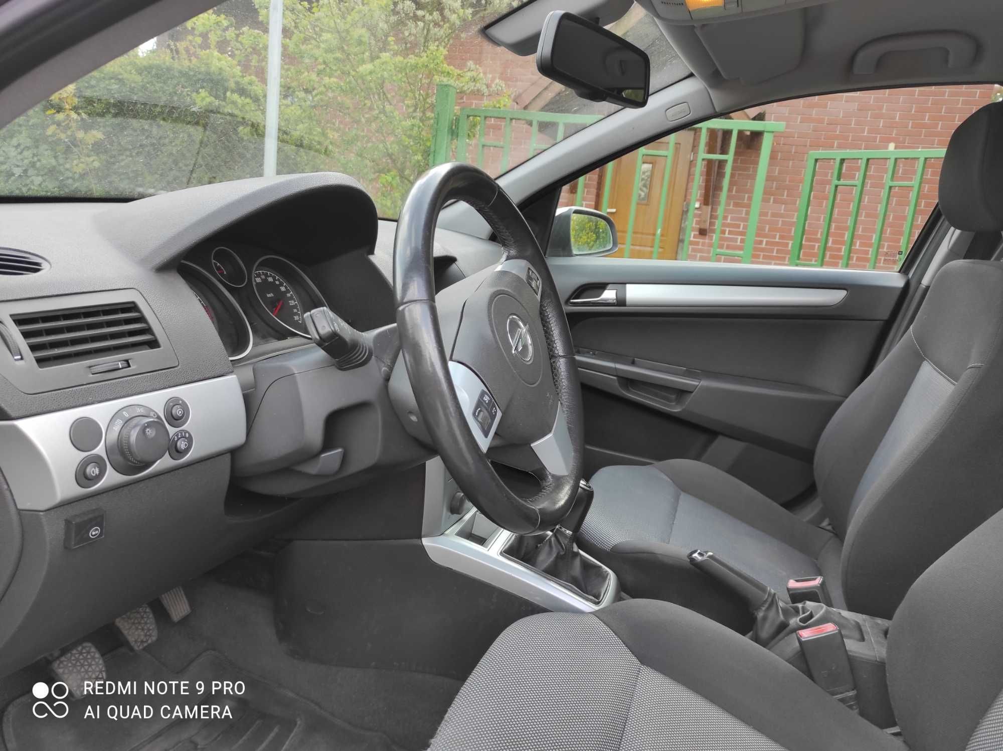 Opel astra 1.8 + LPG, kombi. 290.000 km