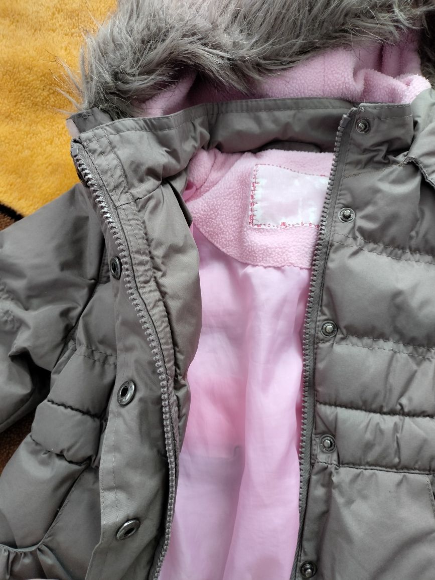 Набір одягу для дівчинки куртка , жилетка , сукня 1.5-3 роки