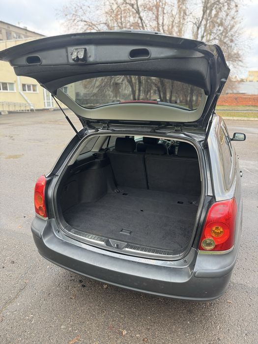 Toyota Avensis 2006р 2,0d мкпп 6ст в ідеальному стані універсал дизель