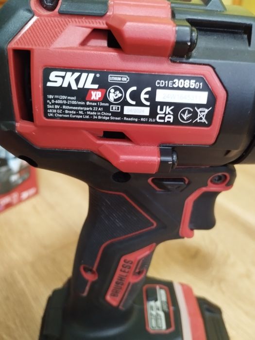 Ударний шуруповерт SKIL XP CD1E3085CA батарея 5А+зарядка.
