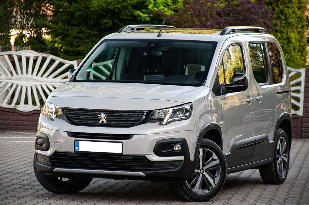 Peugeot Rifter 1.5d(130PS) Radar PANORAMA kamera XENON navi SKORY z Niemiec!GT