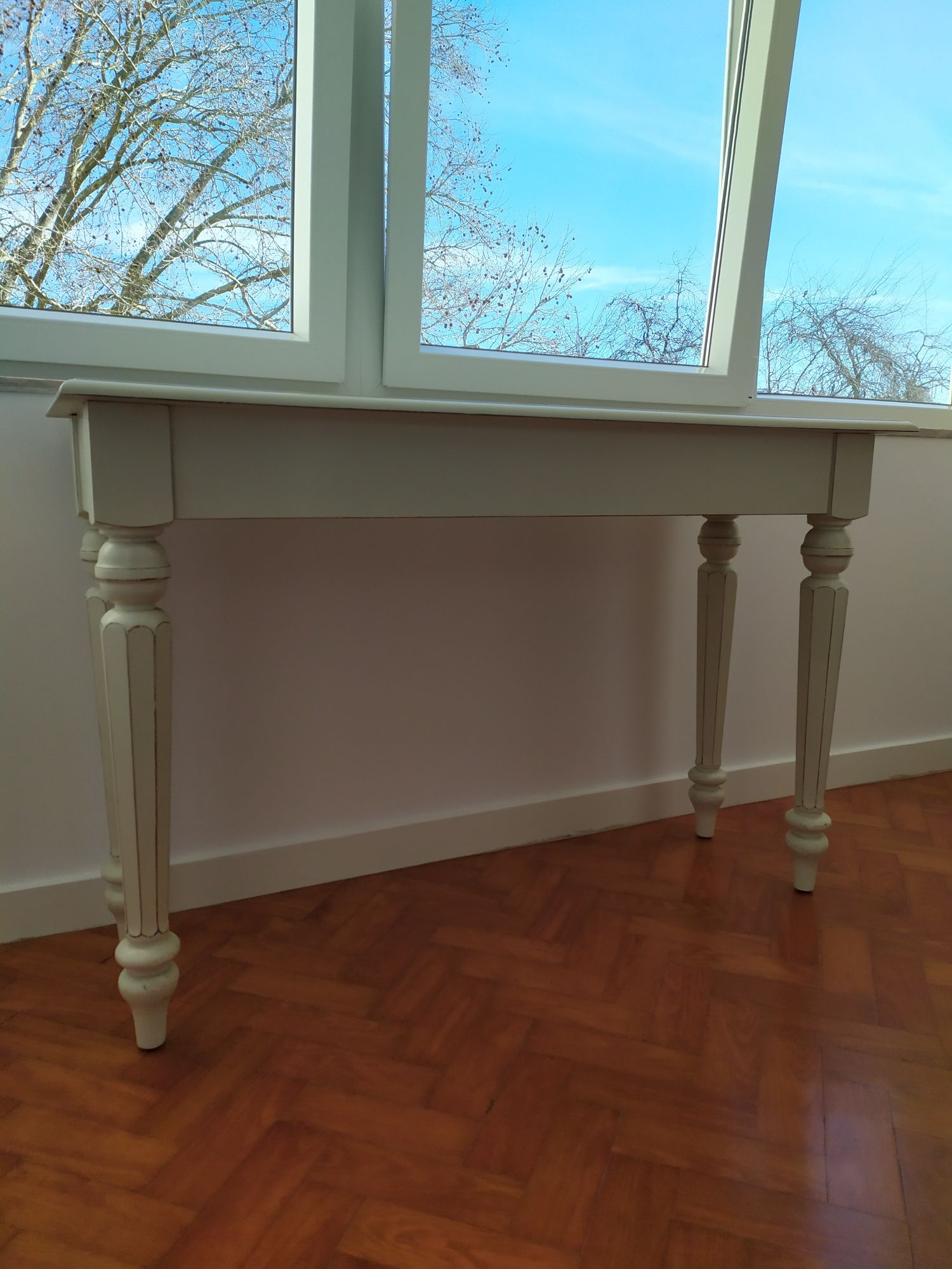 Mesa/aparador para sala,quarto, escritório