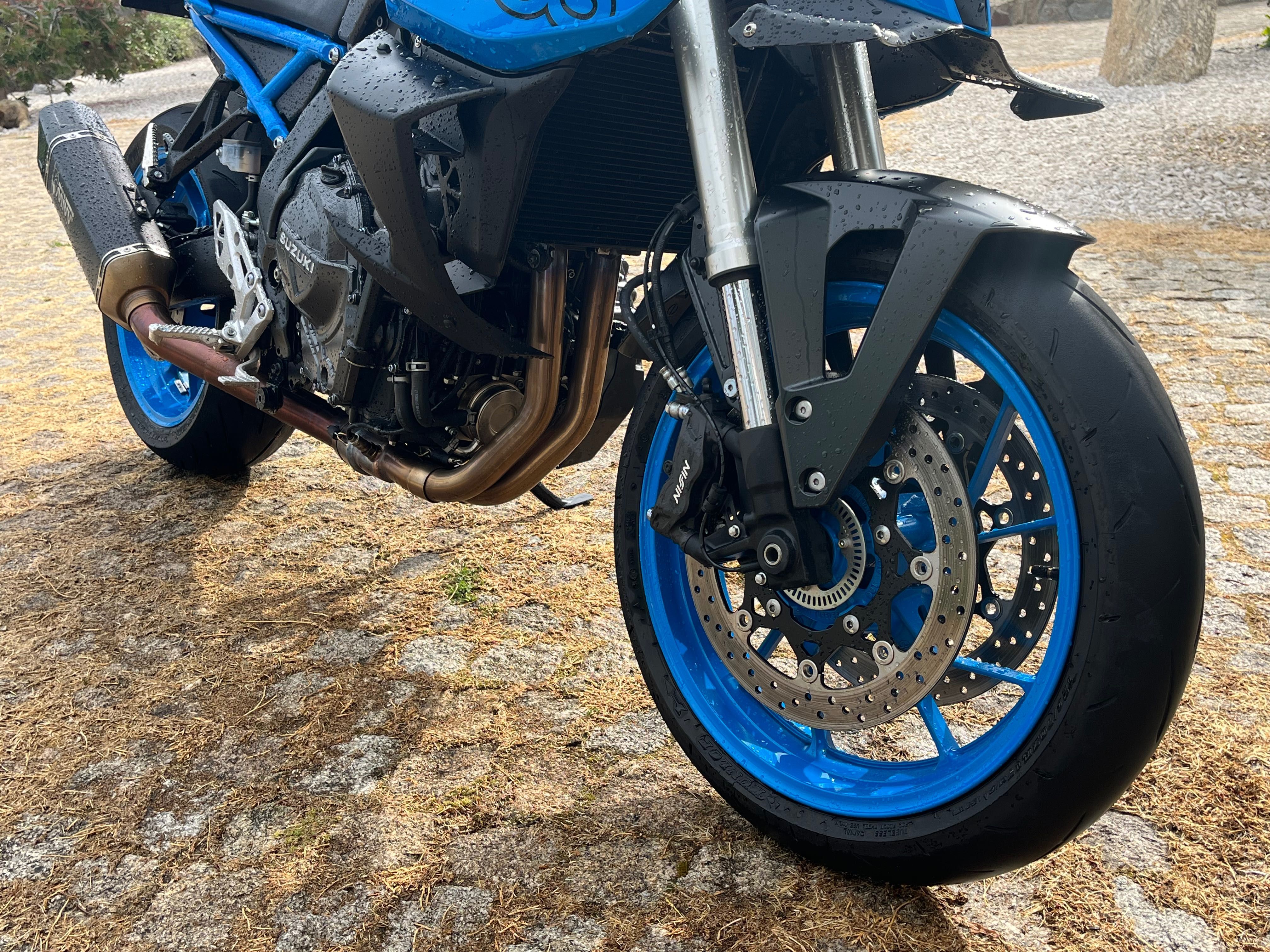 Suzuki Gsx8s Top