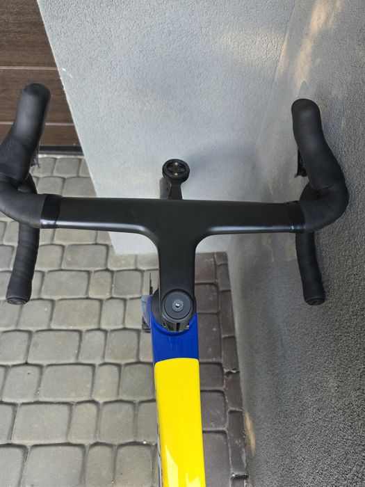 Kierownica zintegrowana carbon TREK