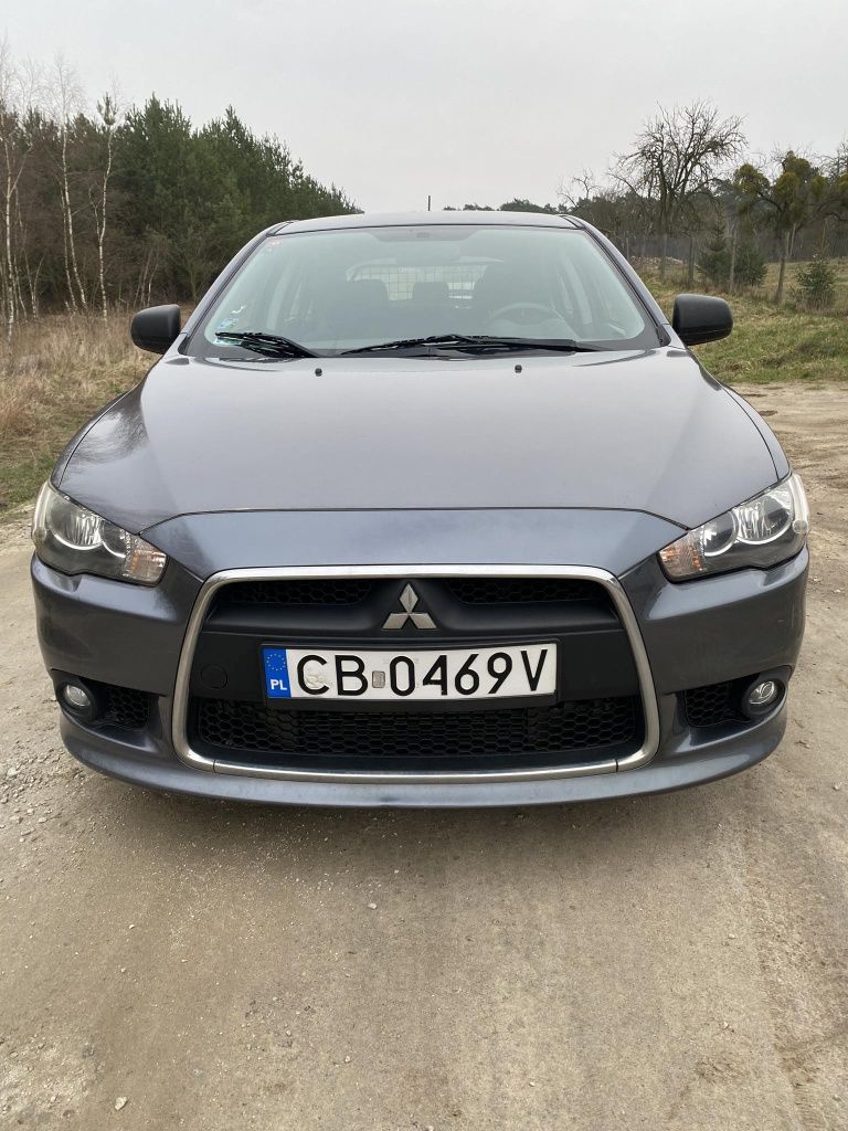 Mitsubishi lancer