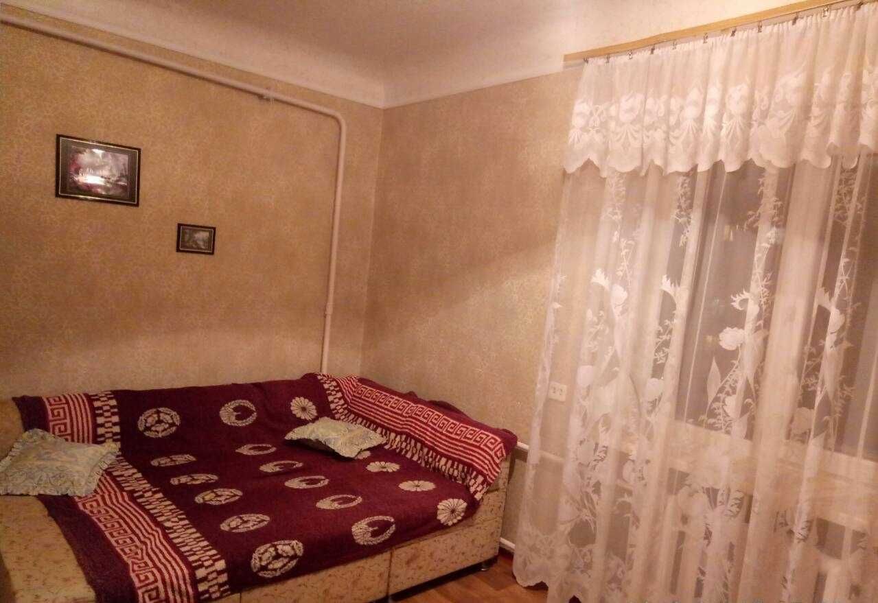 Продам 2к в кирпичном доме на пр. Гагарина (Науки) - Абхазская