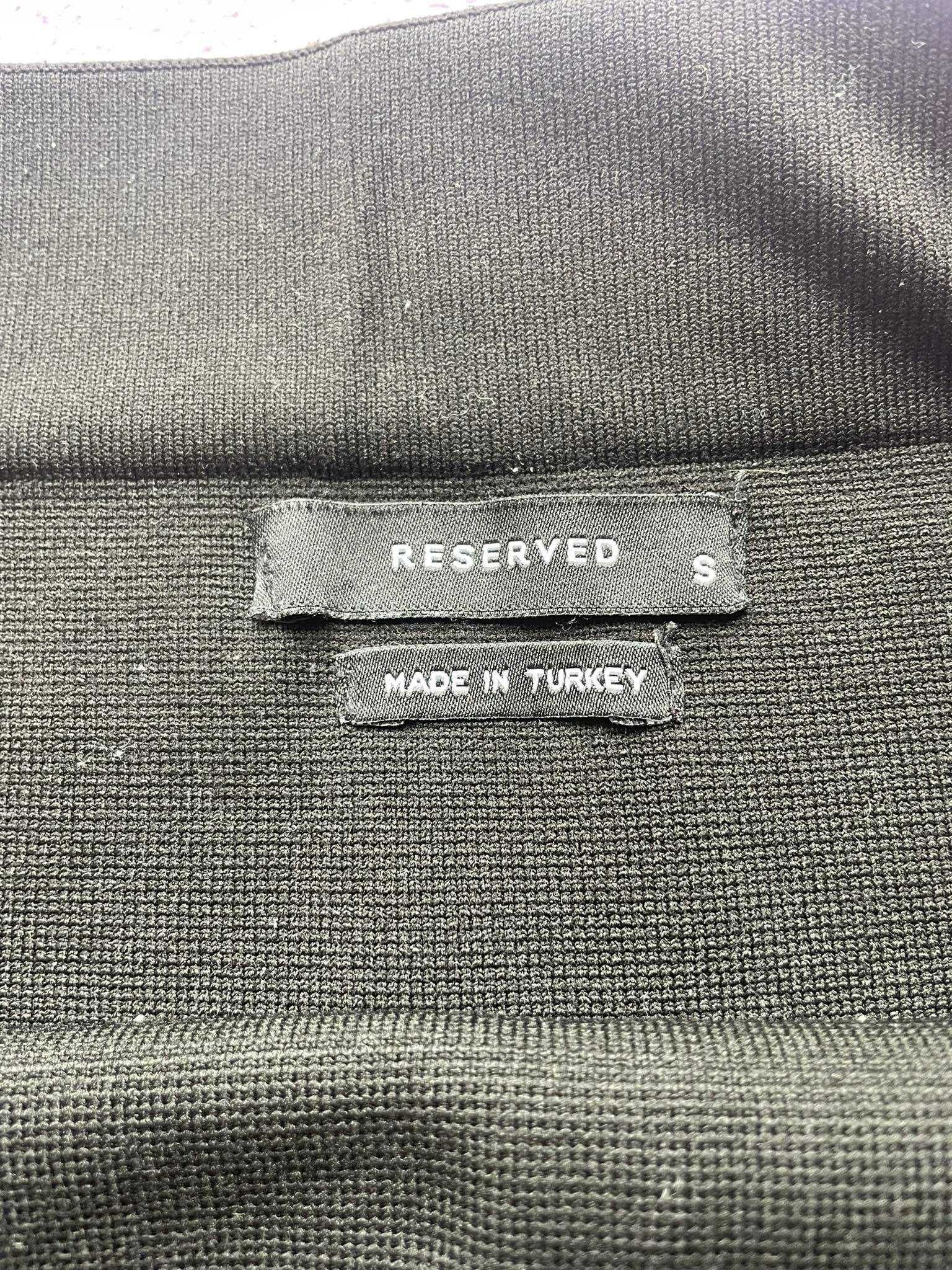 Reserved, spódnica nad kolano, kolor czarny, elastyczna, S