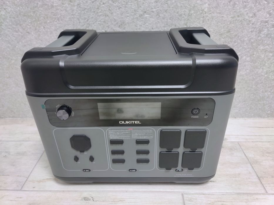 Зарядна станція Oukitel P2001E Plus