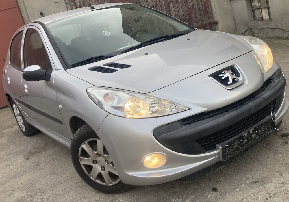 Peugeot 206+ 1.4 mały przebieg 99000 DE