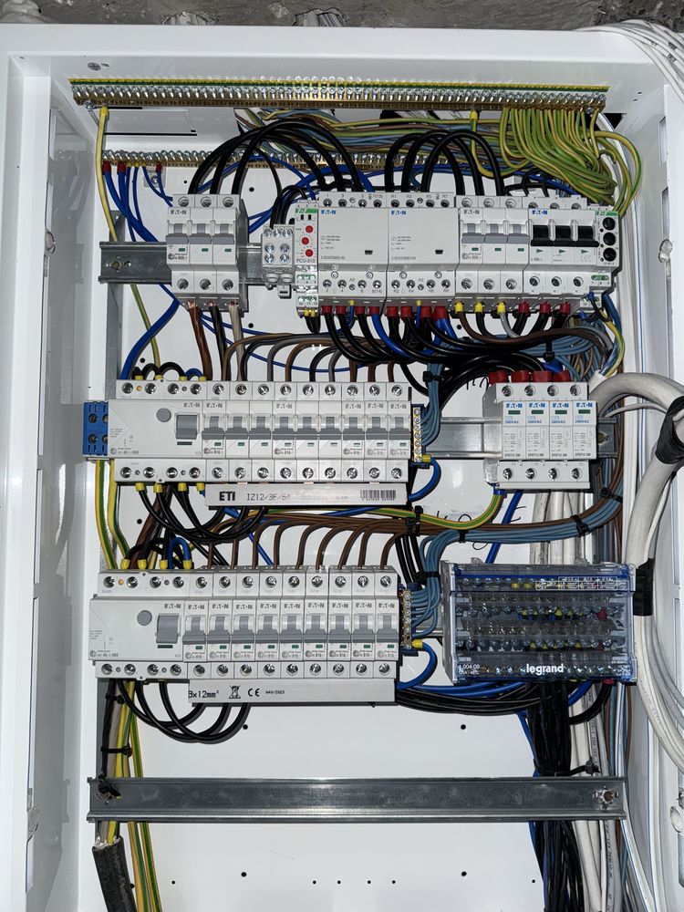 ELEKTRYK - AWARIE - Usługi elektryczne, serwisy, całe instalacje!