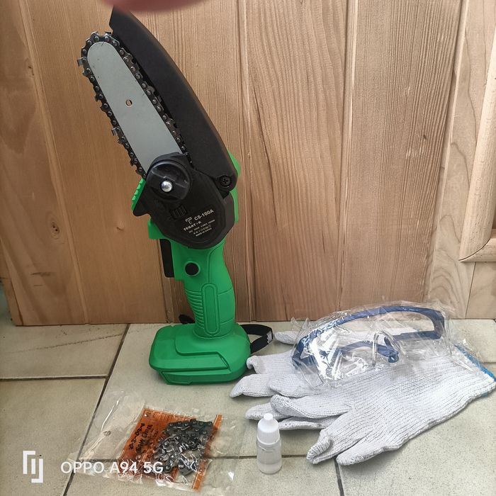 Motoserra a bateria Nova