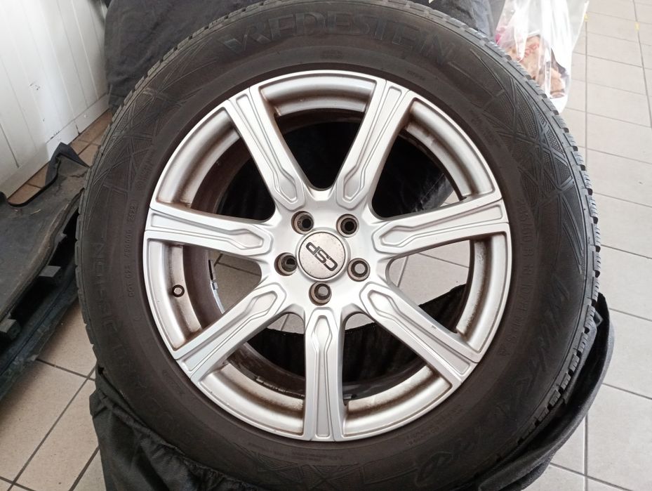 Komplet zimowy do SUV-a:  opony zimowe Vredestein oraz alufelgi 18"