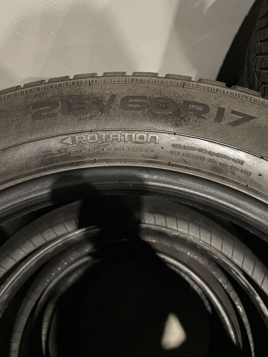 215/60/R17 nokian комплект зимових шин