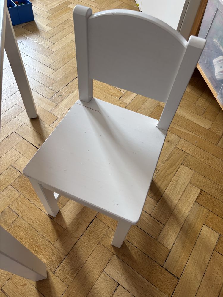 Ikea Sundvik zestaw stolik plis dwa krzeselka