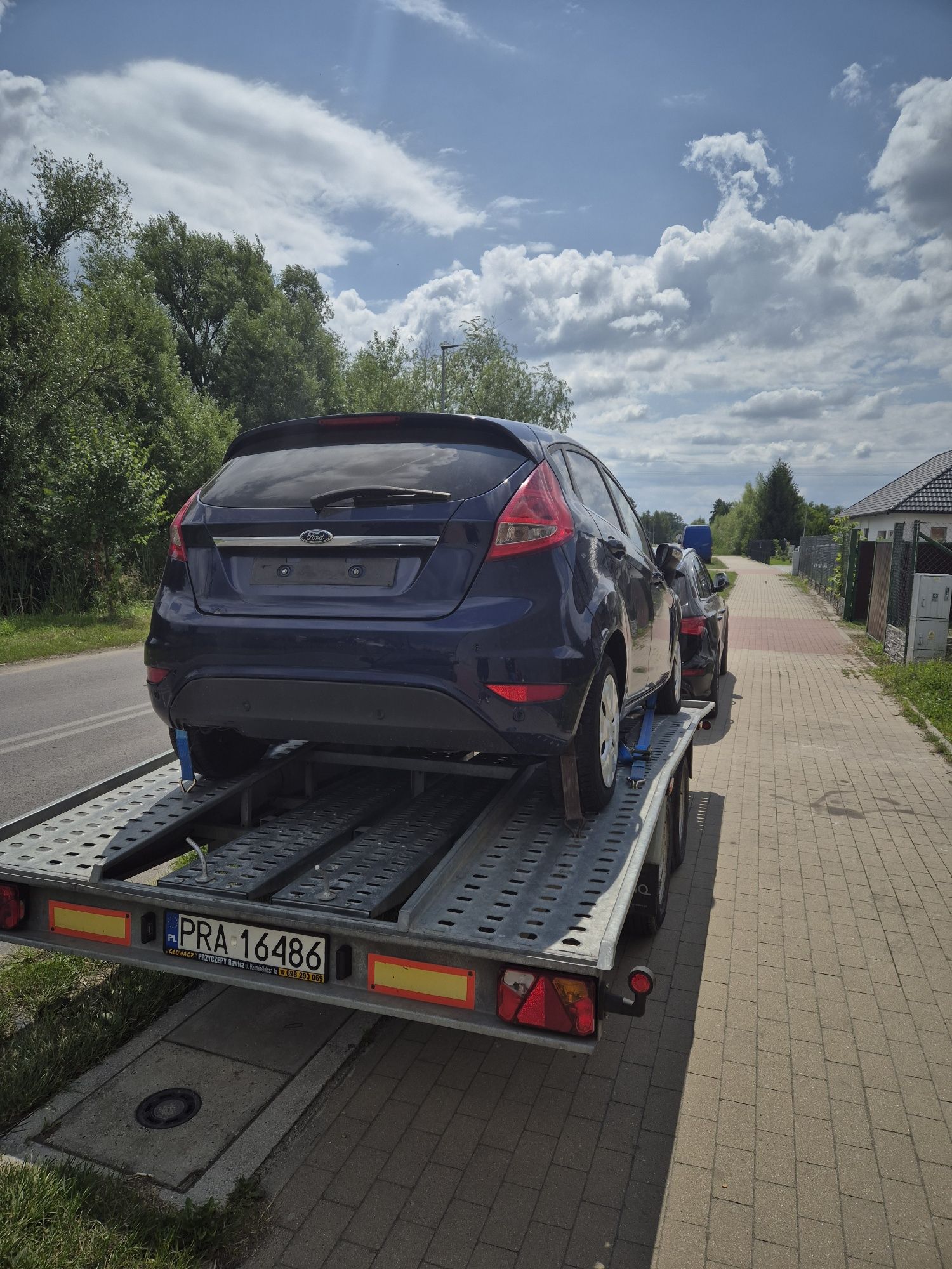 Fiesta Mk7 1.25benzyna 12rok uszkodzona