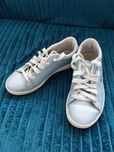 Buty Lacoste dla dziewczynki 32
