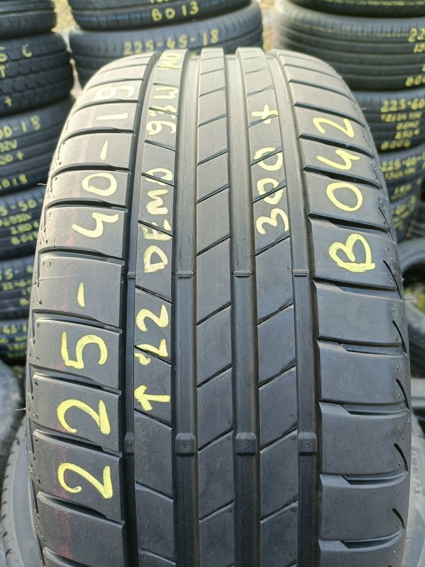 B042- 1 sztuka 225/40r19 Bridgestone Turanza T005 z końca 2022r MO