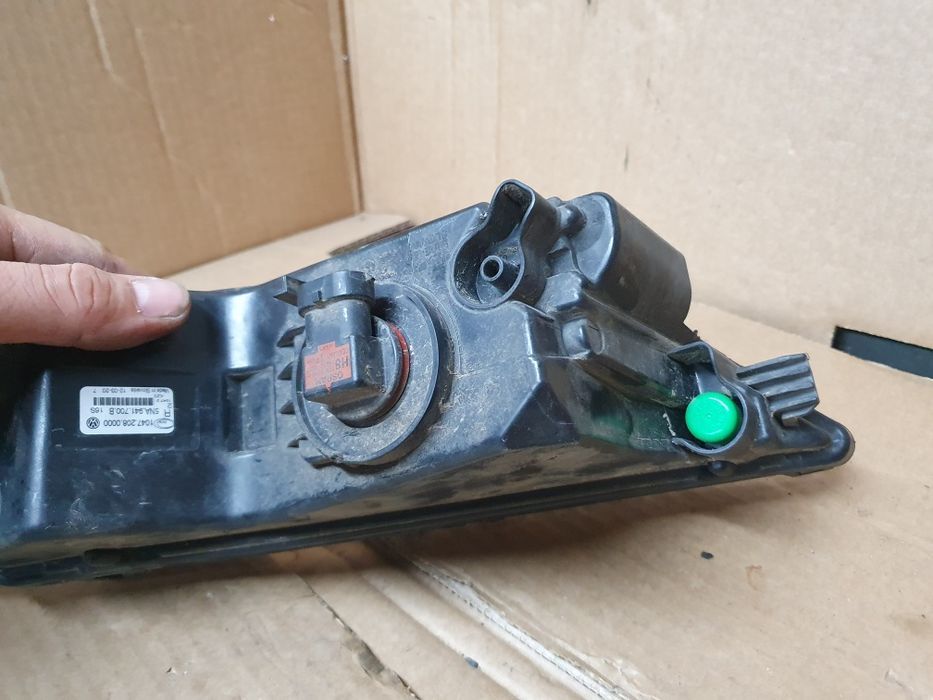 Skoda octavia III 5TA941662A Stan bardzo dobry halogen lewy