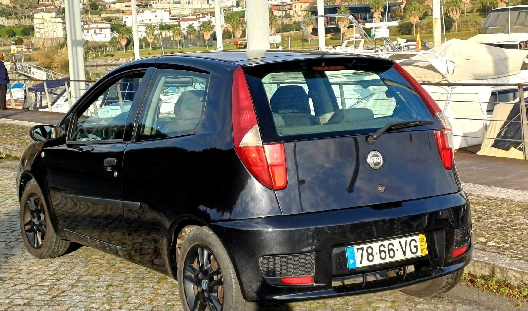 Fiat Punto 1.3 Multijet – Impecável, Muito Económico