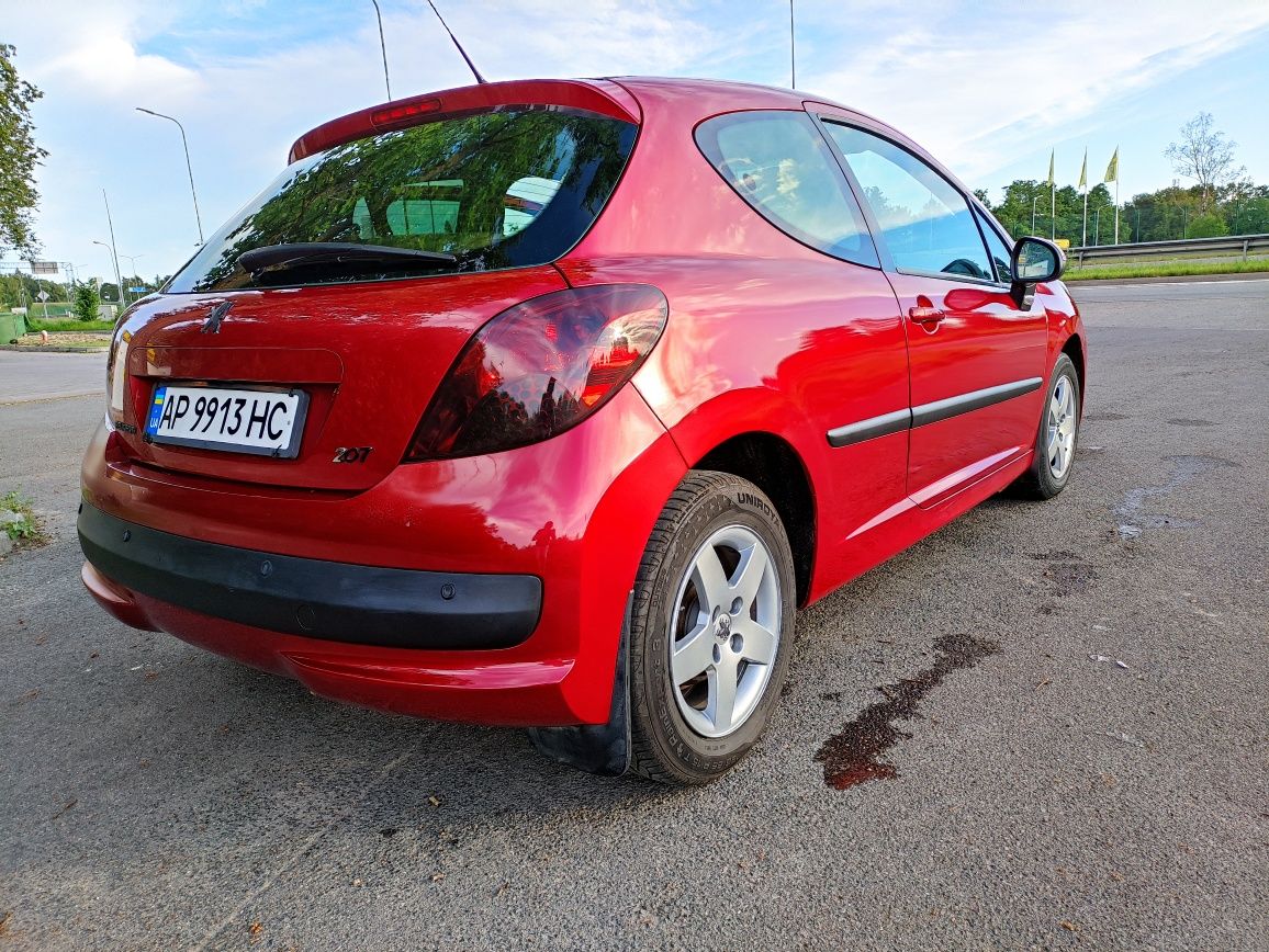 Продам Peugeot 207