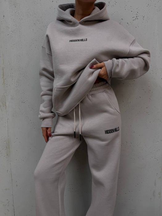 Жіночий теплий костюм/4