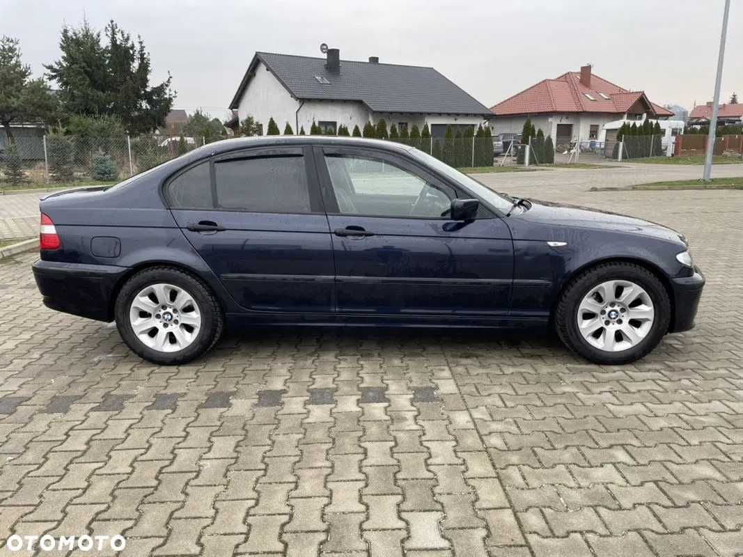 BMW Seria 3 - sedan, 2003r.